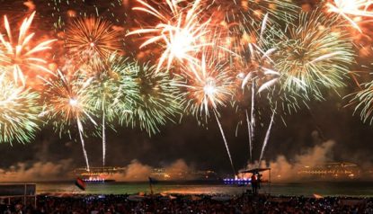 Fogos de artifício estourando
