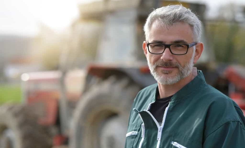 Como escolher os melhores tratores agrícolas? Descubra!