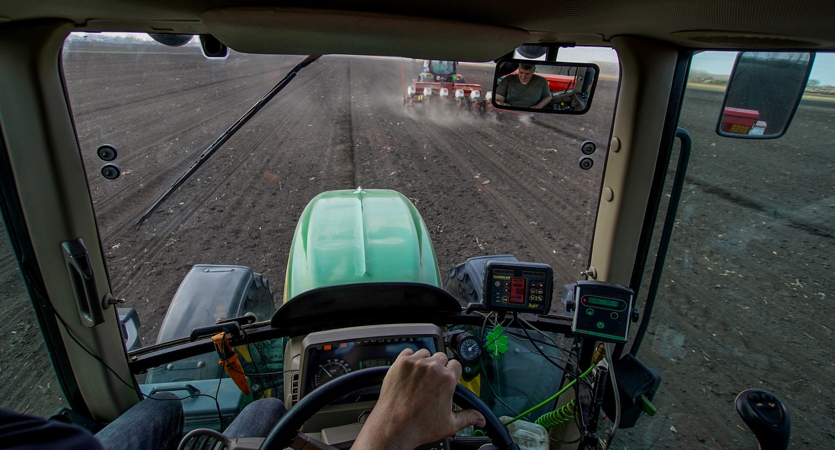 Velocidade dos equipamentos influencia na plantabilidade
