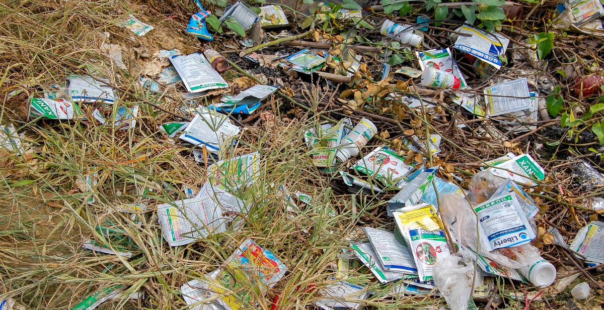 Descarte irregular de embalagens de defensivos agrícolas