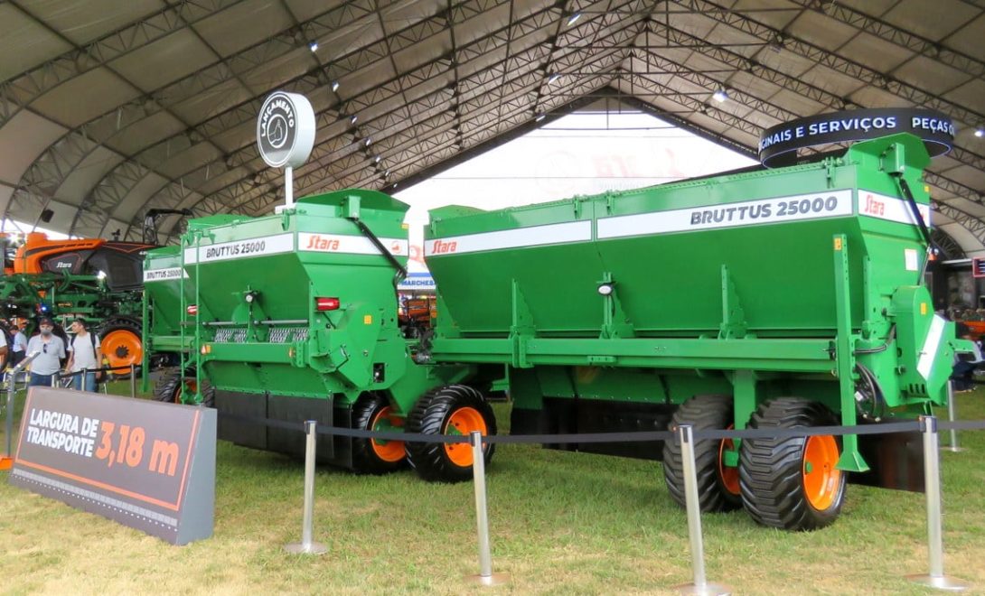 Equipamentos da Stara em estande da Agrishow
