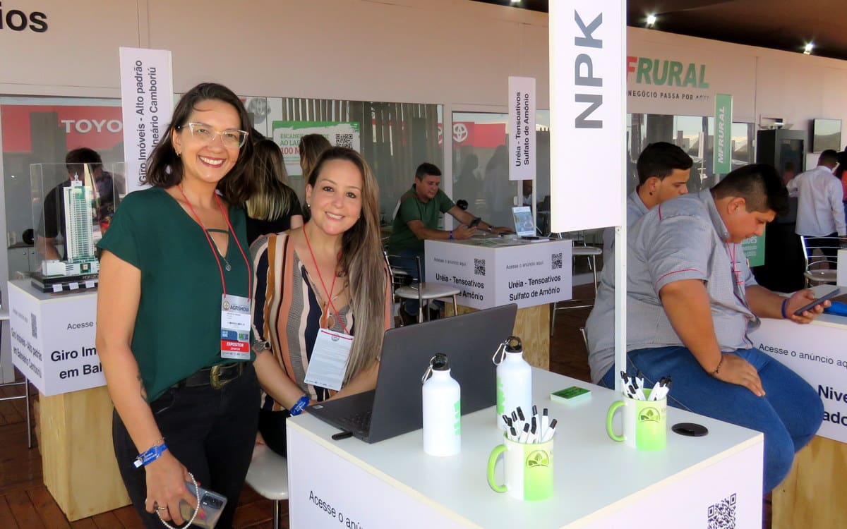 Equipe da King Fertilizantes no estande