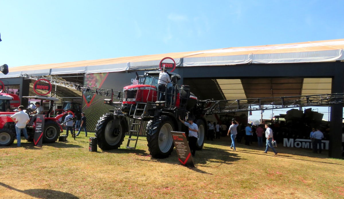 Dentre os lançamentos de máquinas agrícolas da Massey Fergusson está o pulverizador MF 500R