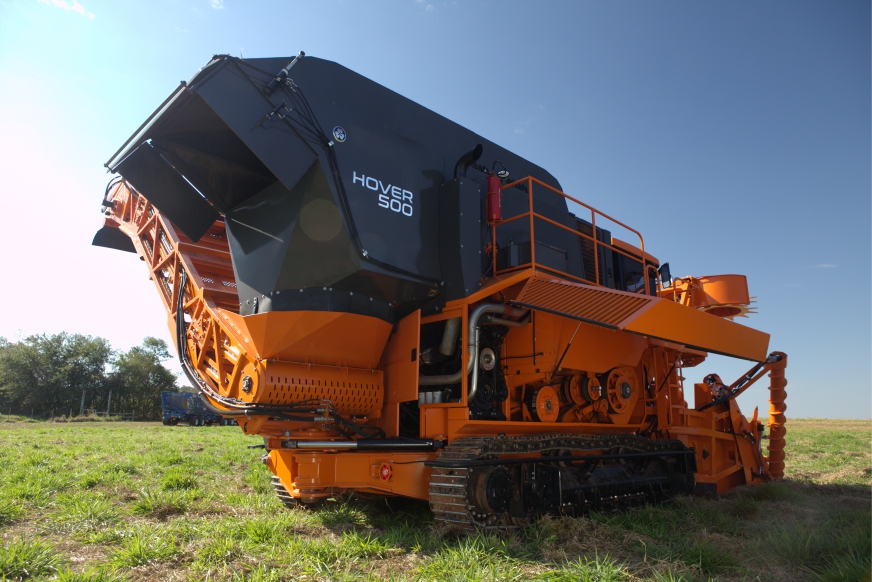 Colhedora de cana Hover 500, lançamento da Jacto na Agrishow