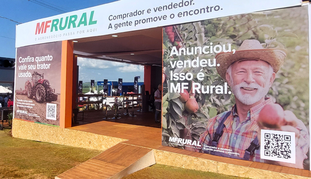 Visão lateral do estande do MF Rural na Agrishow 2023